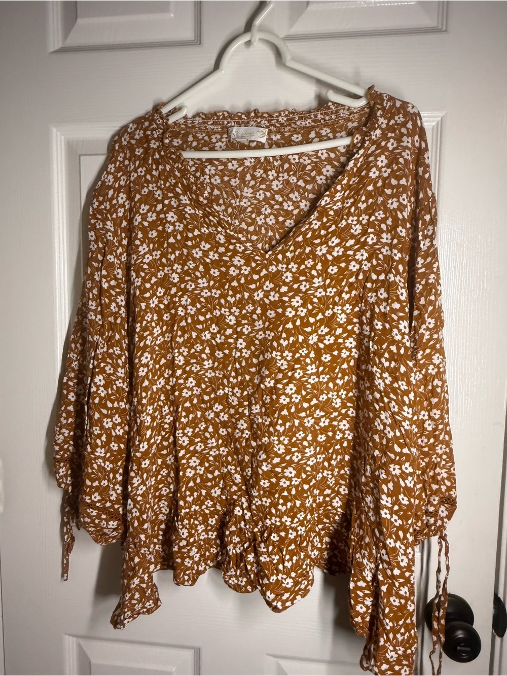 Suzanne Betro Rust Floral V-Neck Peasant Top